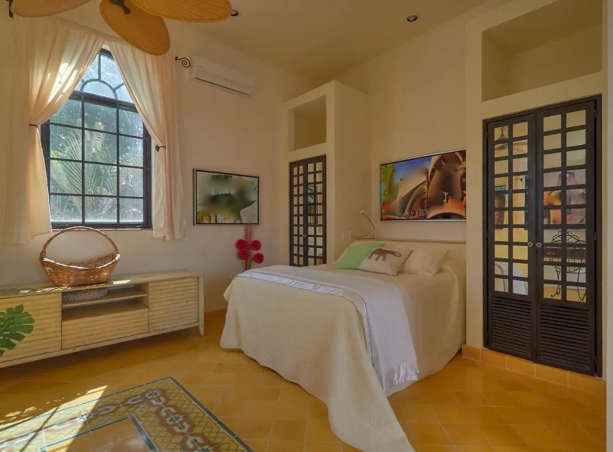 Bed & Breakfast Casa Oasis Guest House And Spa Merida Mexico